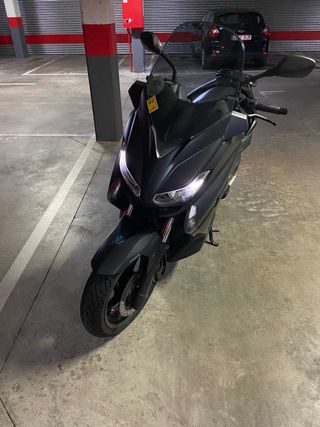 Moto Yamaha 125cc XMax SP Abs Color Iron Max