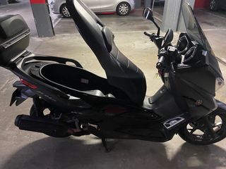 Moto Yamaha 125cc XMax SP Abs Color Iron Max