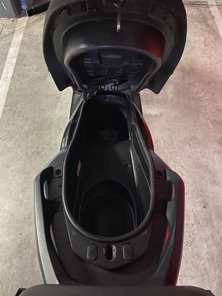 Moto Yamaha 125cc XMax SP Abs Color Iron Max
