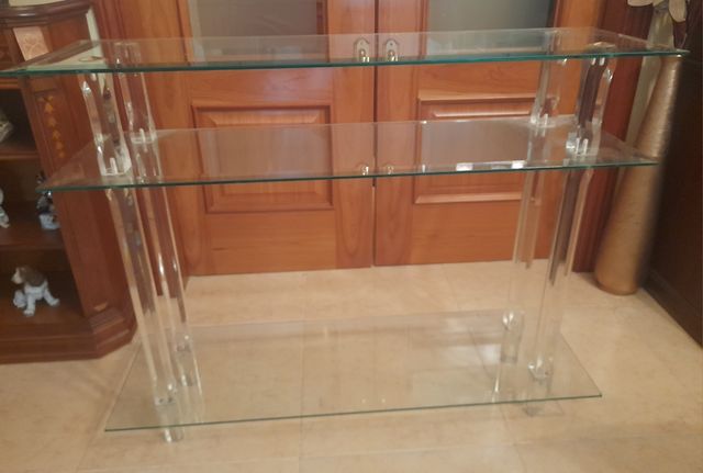 Mesa de cristal para recibidor.