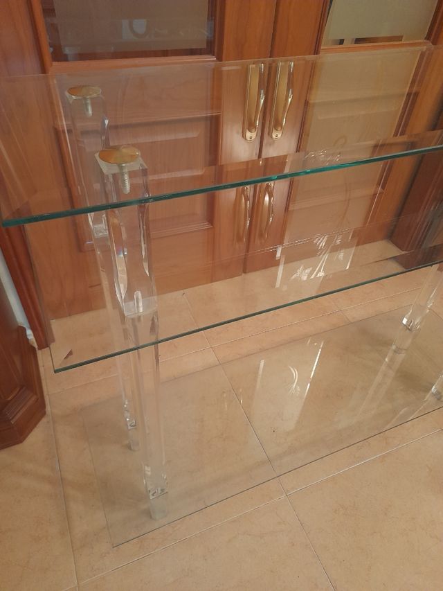 Mesa de cristal para recibidor.