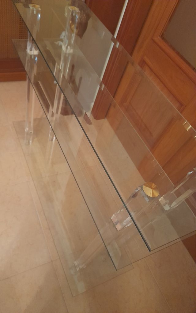 Mesa de cristal para recibidor.