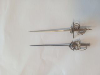 MINI ESPADAS ANTIGUAS