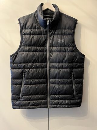 UNDER ARMOUR CHALECO