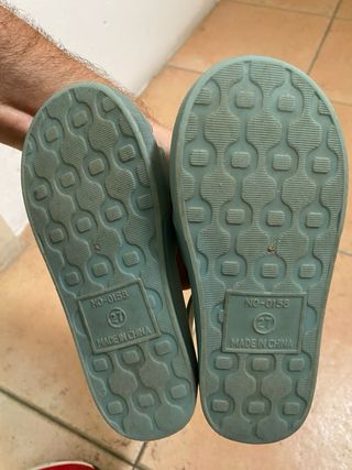 Traje neopreno y cangrejeras