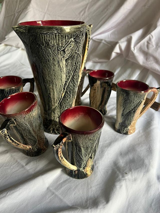 set jarra y 6 vasos con figura dragón en relieve