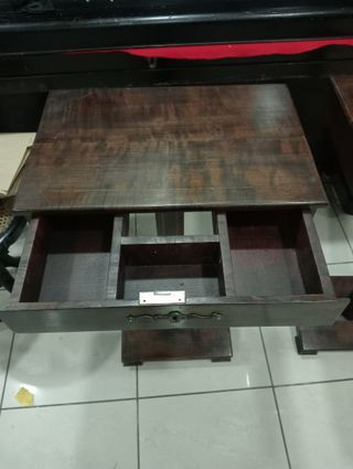 2 mobiletti in Legno massello di noce anni 1910-30