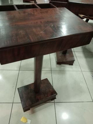 2 mobiletti in Legno massello di noce anni 1910-30