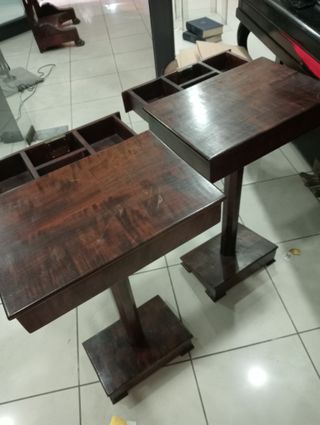 2 mobiletti in Legno massello di noce anni 1910-30