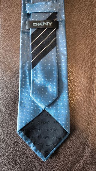 Corbata 06 DONNA KARAN DKNY