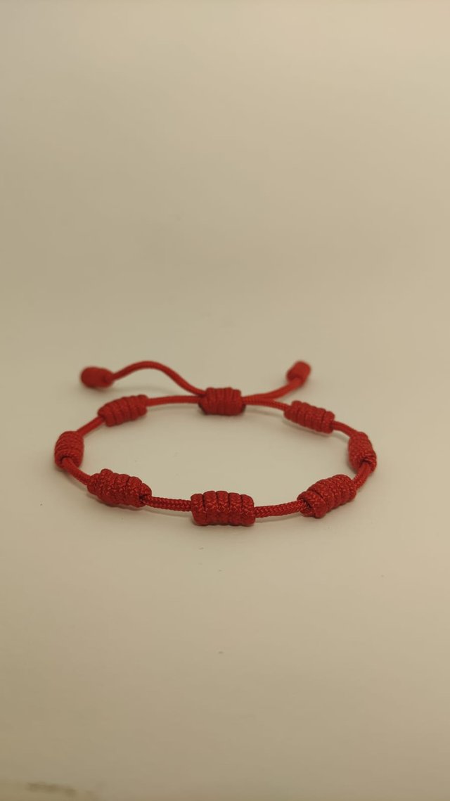 🌟Pulsera de la suerte roja de 7 nudos
