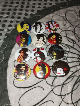 Lote 12 chapas Amy Winehouse rock 