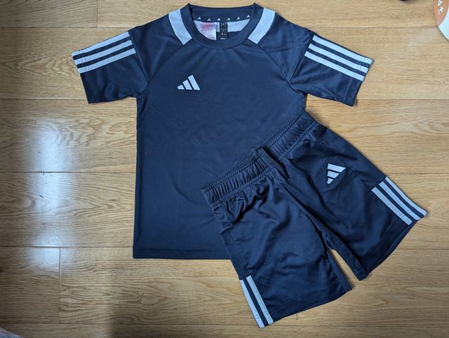 Equipación entrenamiento Adidas