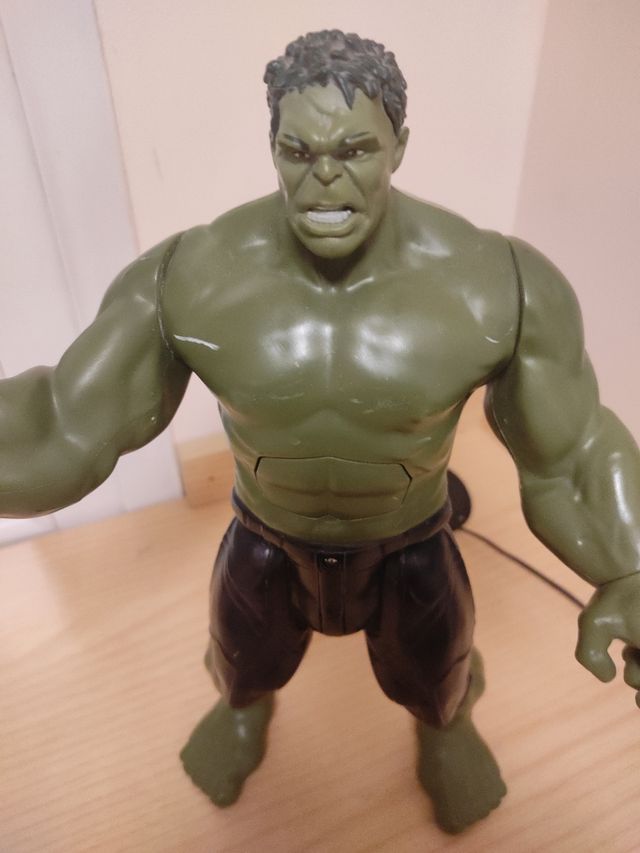 Hulk 30 cm