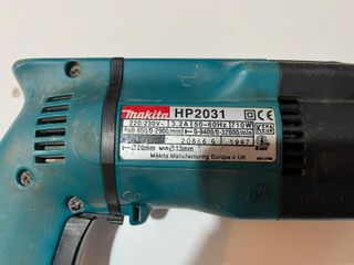 Taladro con percutor Makita HP2031