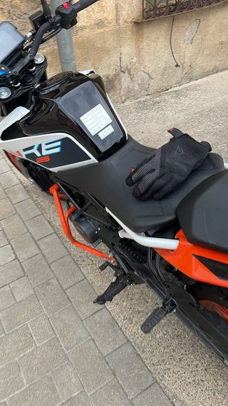 KTM Duke 125
