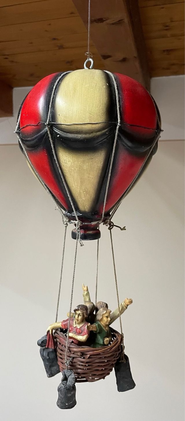 Mongolfiera vintage in resina