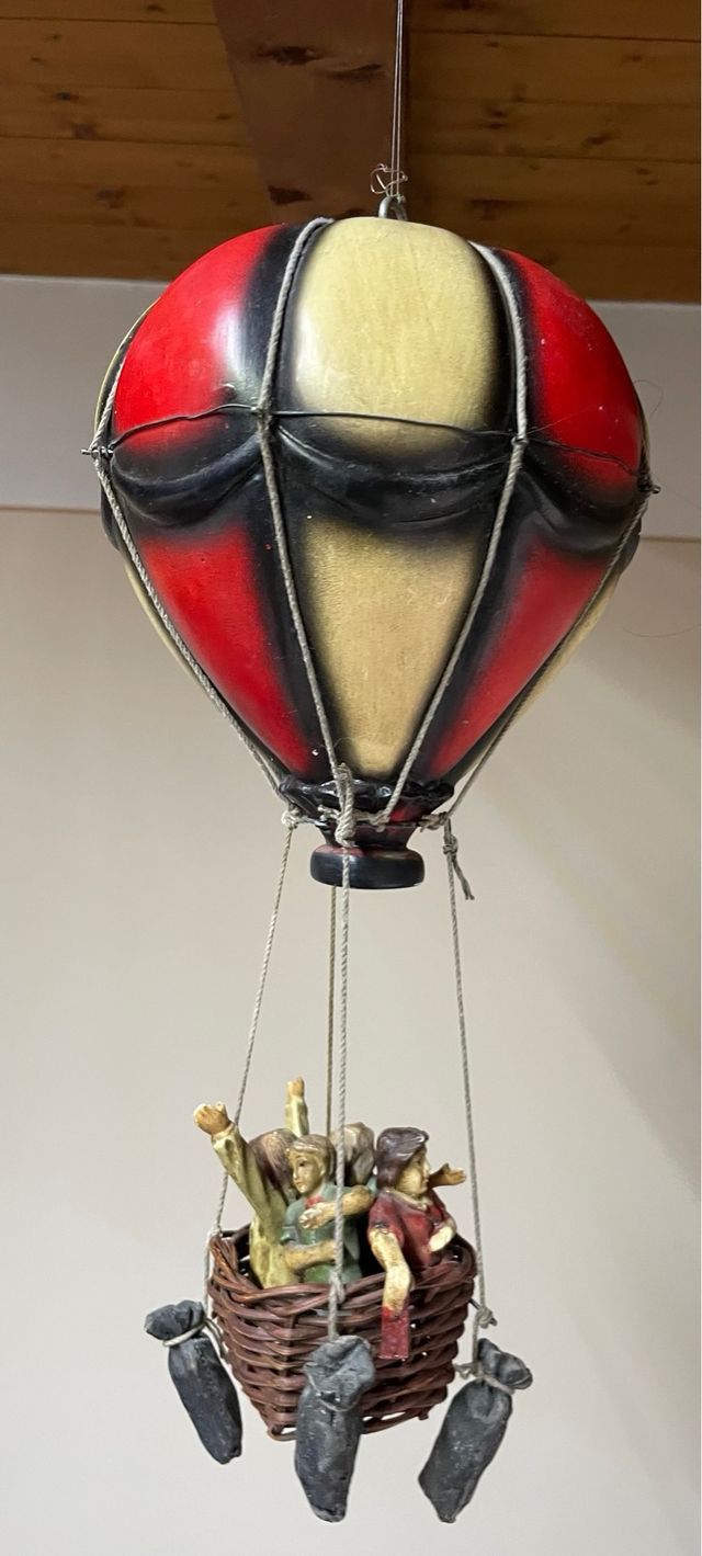 Mongolfiera vintage in resina