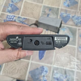 tom tom one 15 anni almeno navigatore