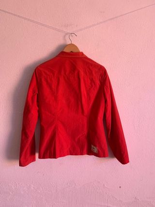 Chaqueta roja Amichi