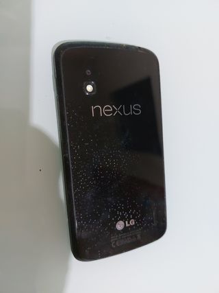 Teléfono nexus 4