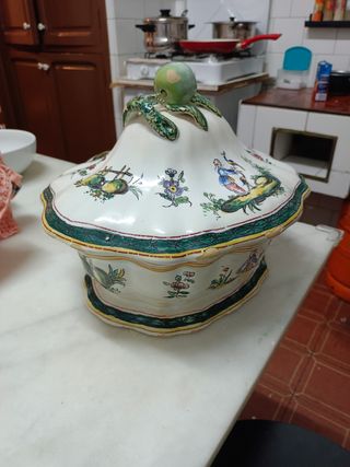 Sopera Mayólica