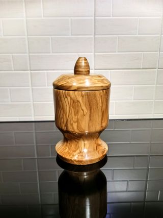 Contenitore barattolo in legno di ulivo cucina