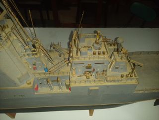 Maqueta barco de guerra