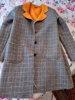 Cappotto a quadri con interno giallo