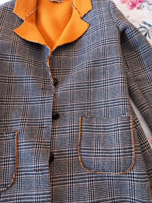 Cappotto a quadri con interno giallo