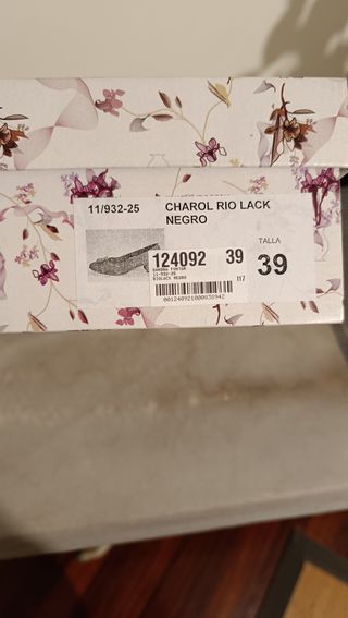 Zapatos de Charol Negros