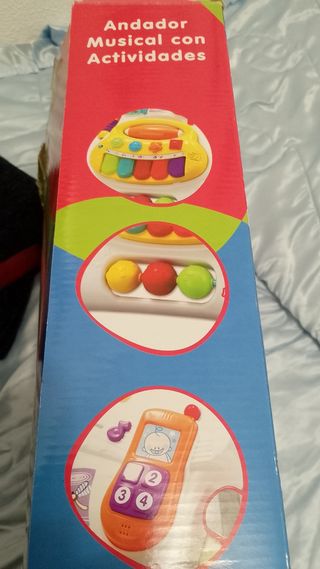 Andador bebé Juguettos marca Nenittos