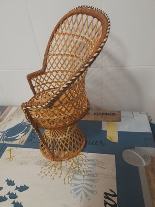 Silla mimbre decoración