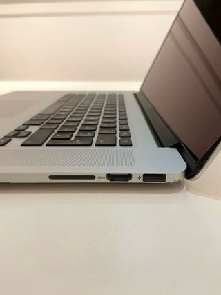 MacBook Pro 15" Retina (2013). Core i7 2.3 GHz SSD