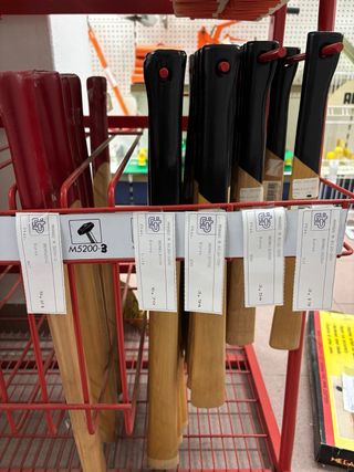 mangos para herramientas marca bellota mad./plast.