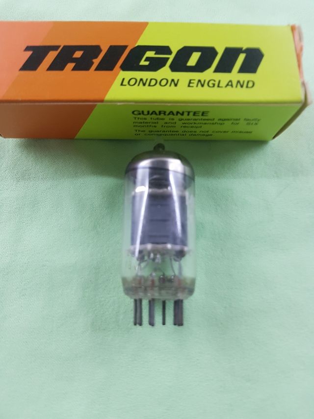 Válvula MINIWATT ECC83