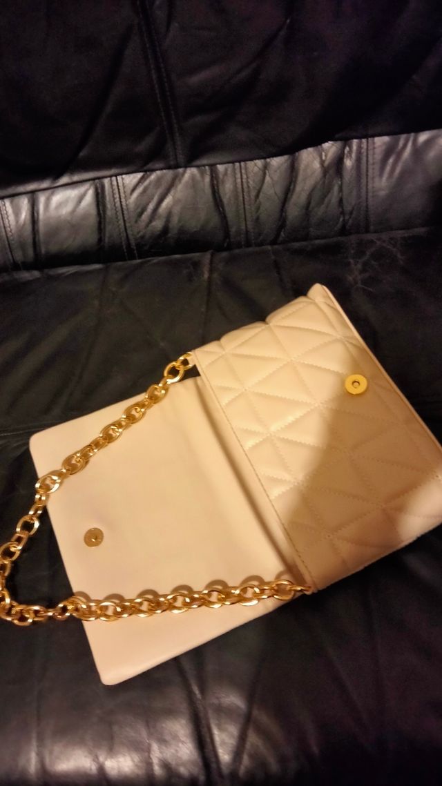 Bolso con cadena