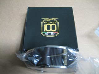 607670M cintura in pelle moto guzzi 100th