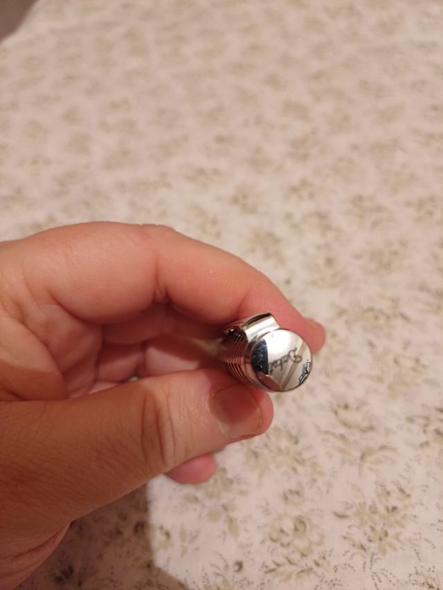 Boligrafo plateado marca dakota