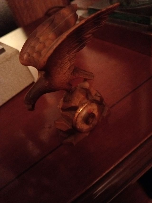 Águila de pasta para mesa