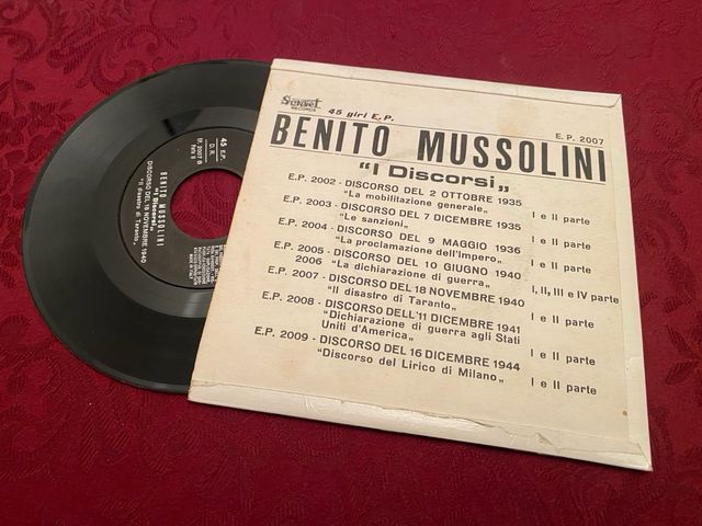Vinile 45 giri “I Discorsi” di Benito Mussolini