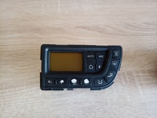 Mandos climatizador Citroen C4 Picasso F1.