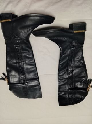 Botas altas negras