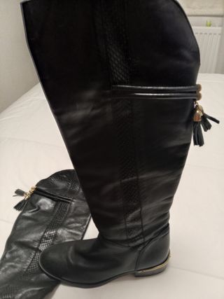 Botas altas negras