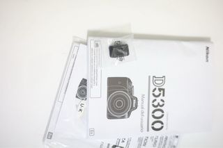Nikon D5300 en excelente estado con accesorios