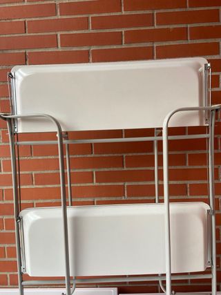 Mesa auxiliar que se dobla