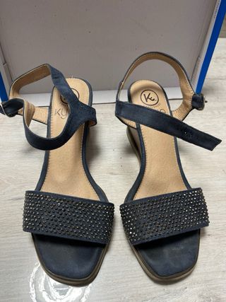 Sandalias azules plataforma
