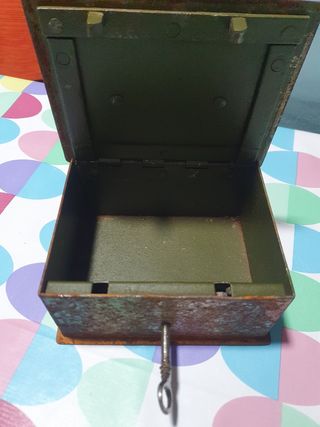 Caja fuerte antigua