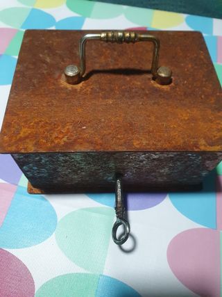 Caja fuerte antigua