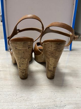Sandalias tacon marrones